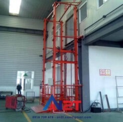 Thang nâng hàng 500kg